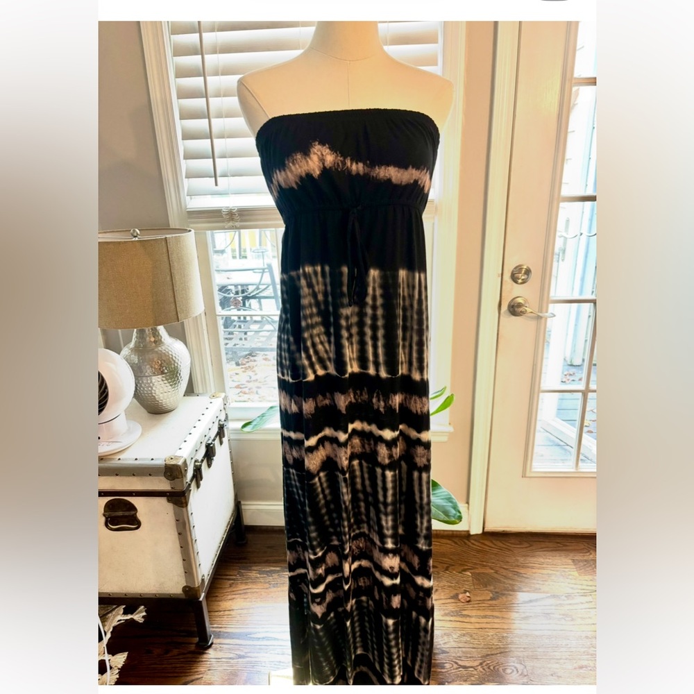 C&C California Tye-Dye Strapless Maxi Dress